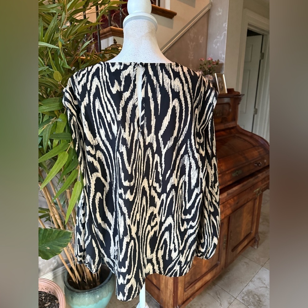 Who What Wear ladies NWOTXL Animal, print blouse lightweight - Picture 8 of 12